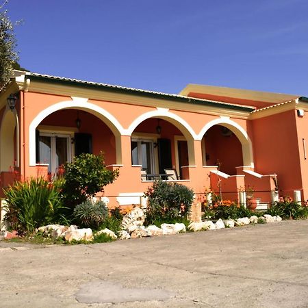 Villa Skafonas Sinarades Exterior photo