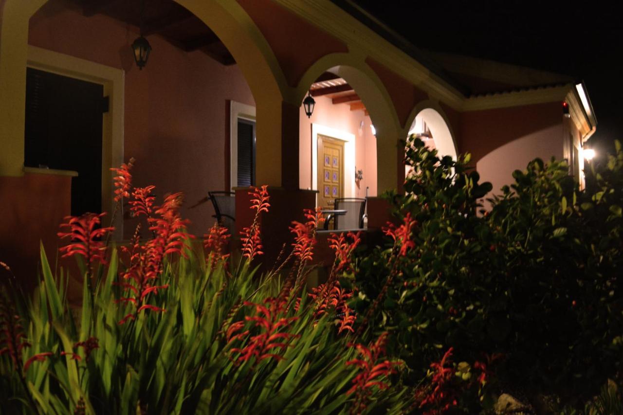 Villa Skafonas Sinarades Exterior photo