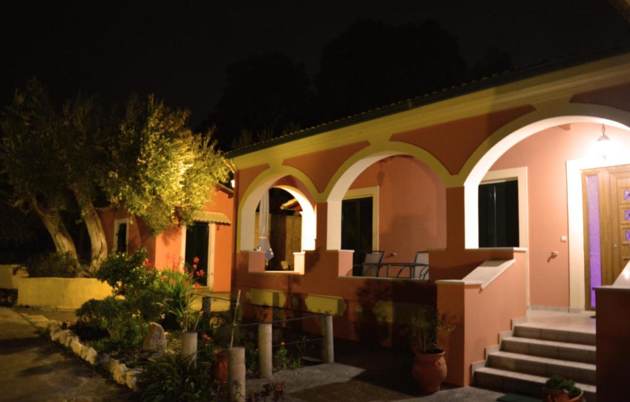 Villa Skafonas Sinarades Exterior photo